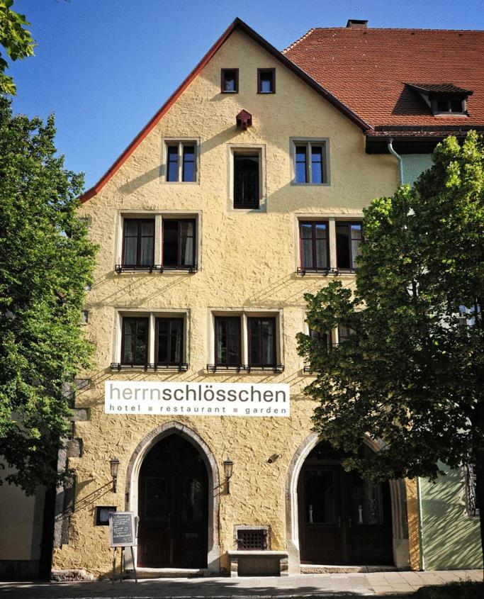 Hotel Herrnschloesschen Rothenburg ob der Tauber Exterior foto