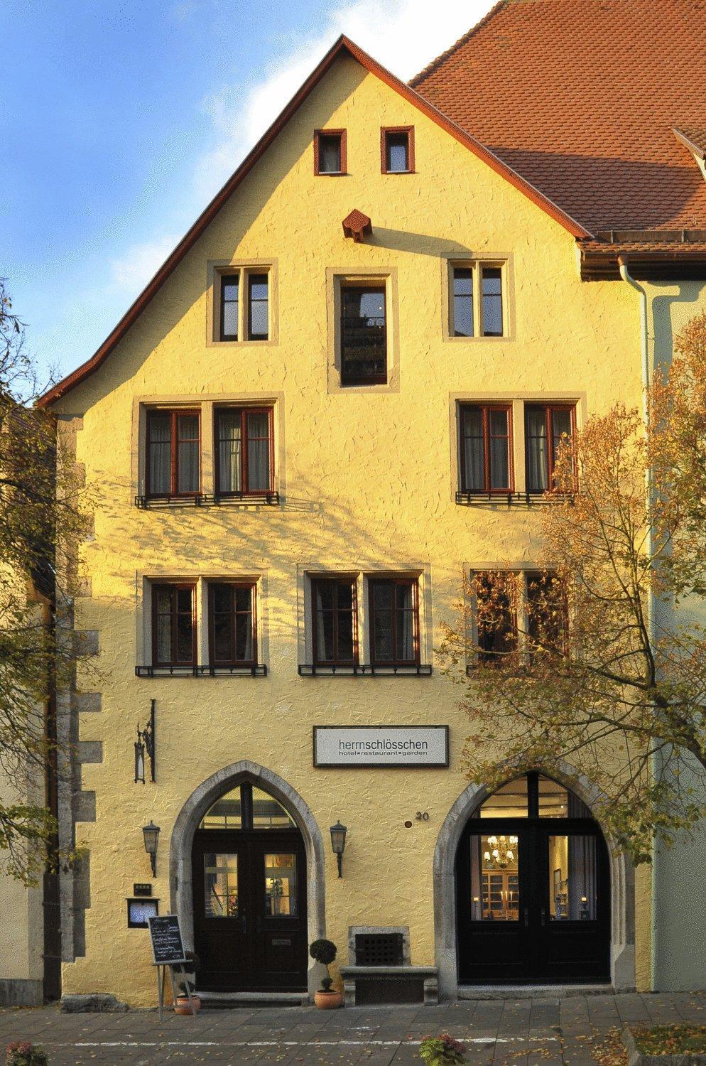 Hotel Herrnschloesschen Rothenburg ob der Tauber Exterior foto